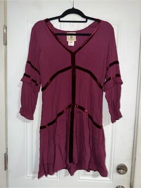 Women's Plum V-Neck Tunic with Velvet Trim